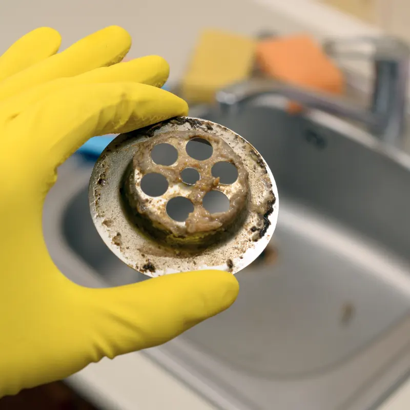 Sewage cleaning feature main