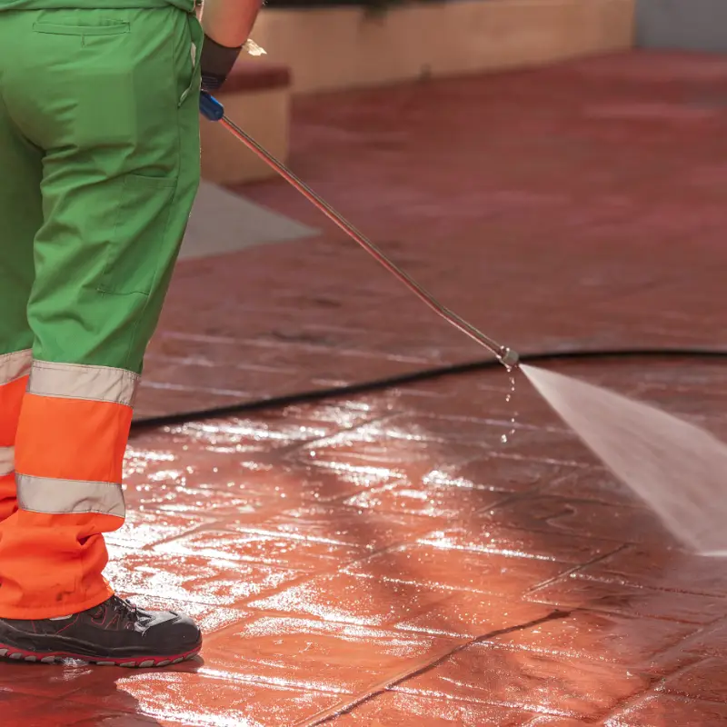 Pressure cleaning feature section image